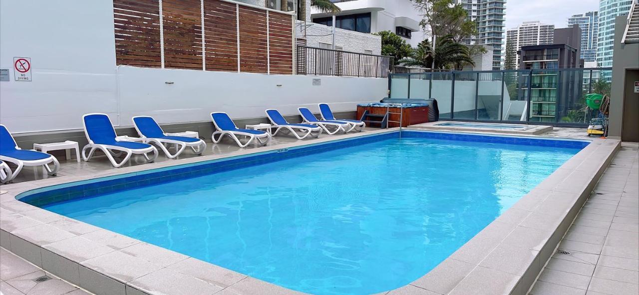 1 Bedroom And 1 Living Room Family Suite Gold Coast Kültér fotó